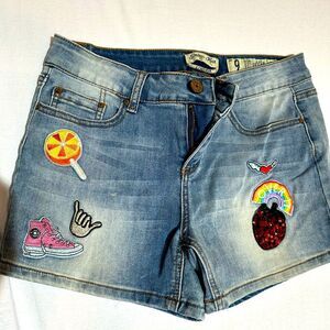 Indigo Rein Jean shorts with patches. Size 9
